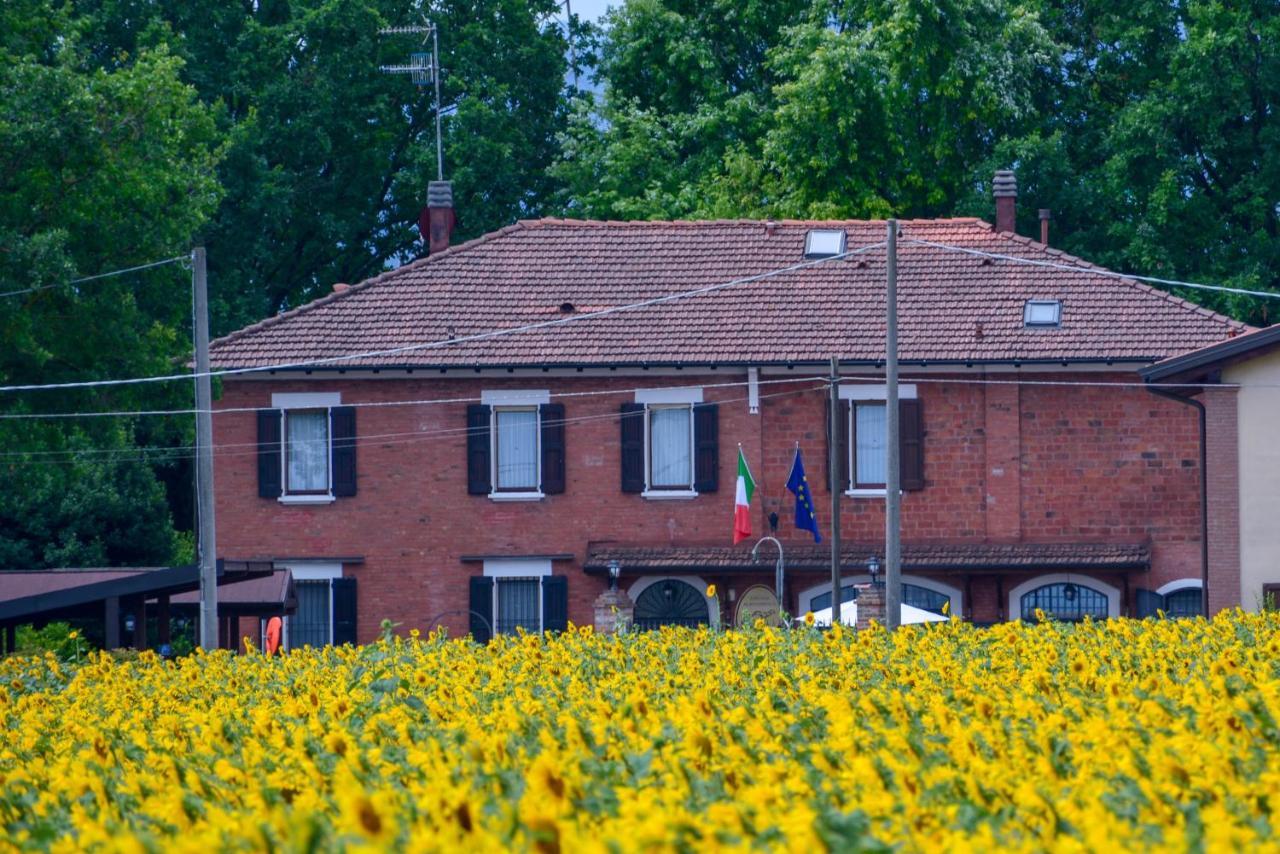 Le Tuie Villa Bologna Exterior foto